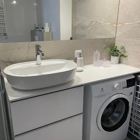 Apartament Luksusowy Przy Plazy Grzybowo (West Pomeranian)